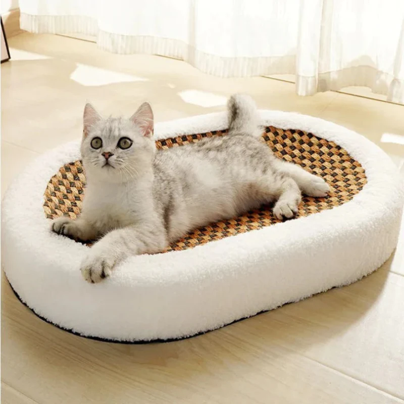 PawHaven – Cat Scratching Mat Bed with Teething Toy - Image 3