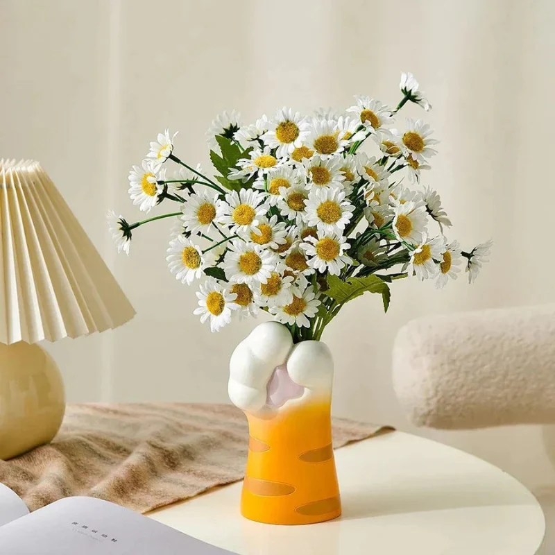 PurrBloom – Flower Vase with Cat Claw Design - Image 4
