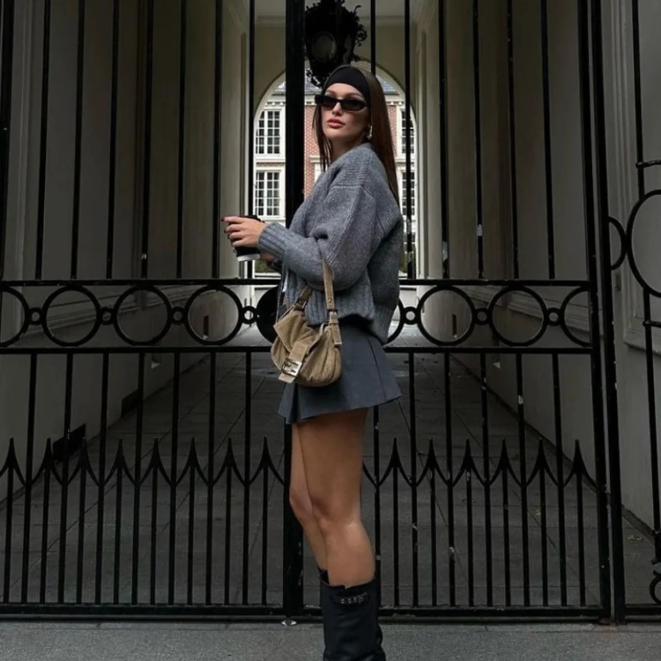 Riley – Crew Neck Long Sleeve Zipper Sweater - Image 2