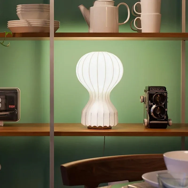 SkyGlow – LED Table Lamp Hot Air Balloon Design - Image 5