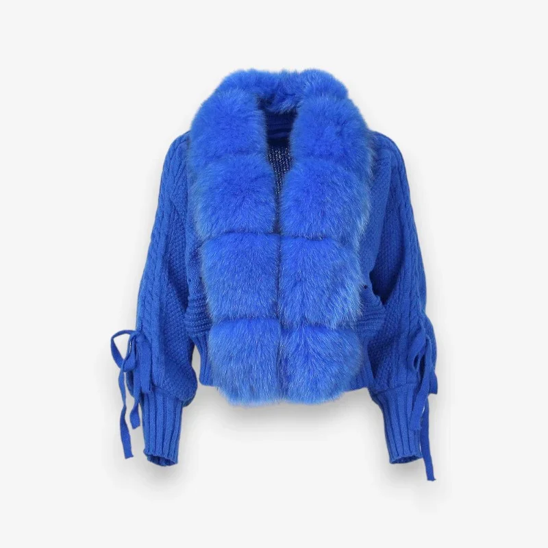 Sophia – Oversized Coat with Long Sleeves and Fur Collar