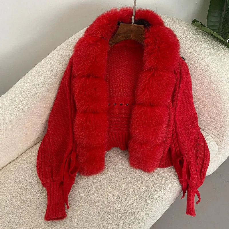 Sophia – Oversized Coat with Long Sleeves and Fur Collar - Image 9