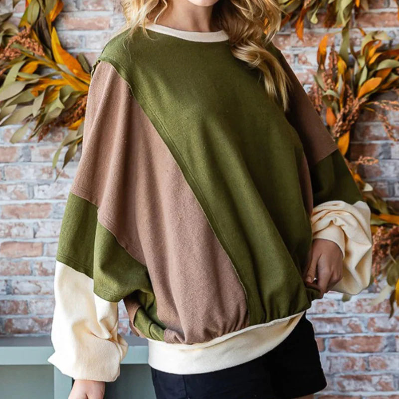 Sophia – Round Neck Loose-Fit Sweater with Patchwork Design - Image 3