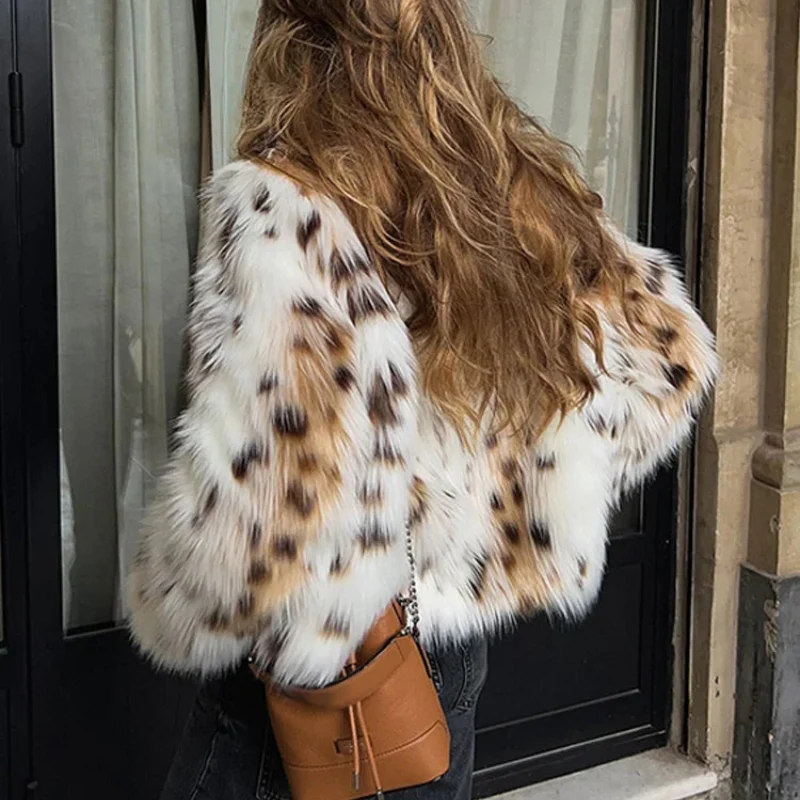 Stella – Long Sleeve Leopard Print Fur Coat - Image 3