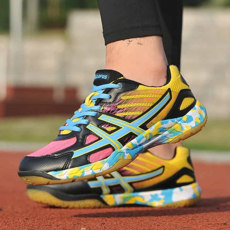 StrideFlex – Sneakers with Adjustable Laces & Round Toe - Image 4