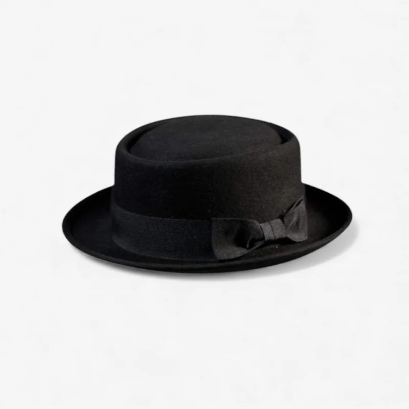 StyleAura – Jazz Hat with Wicker Bow and Round Shape