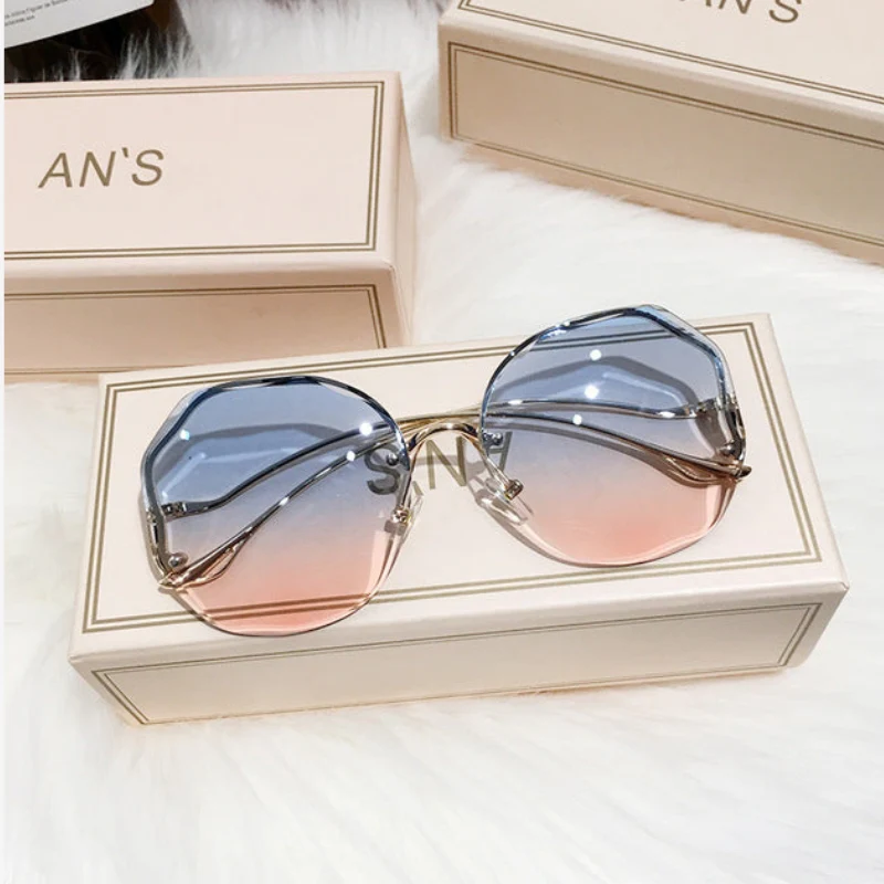 SunFlex – Sunglasses with Adjustable Curved Frame - Image 6