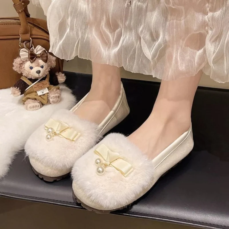 Taylor – Women's Furry Slippers with Round Toe - Image 5