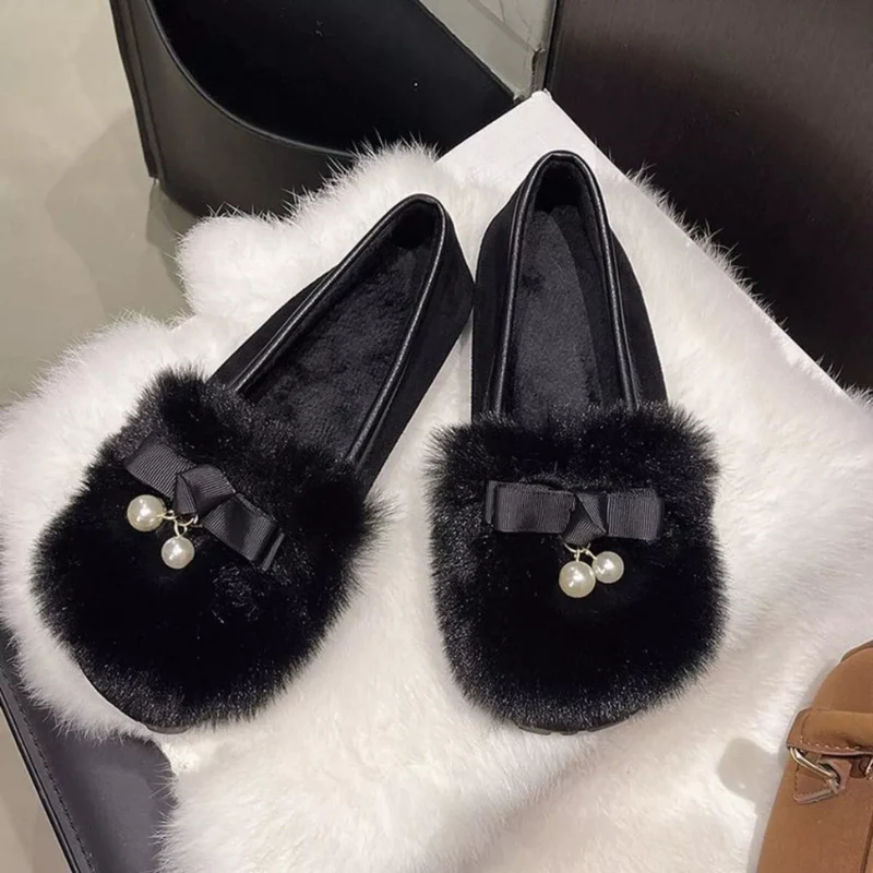 Taylor – Women's Furry Slippers with Round Toe - Image 7