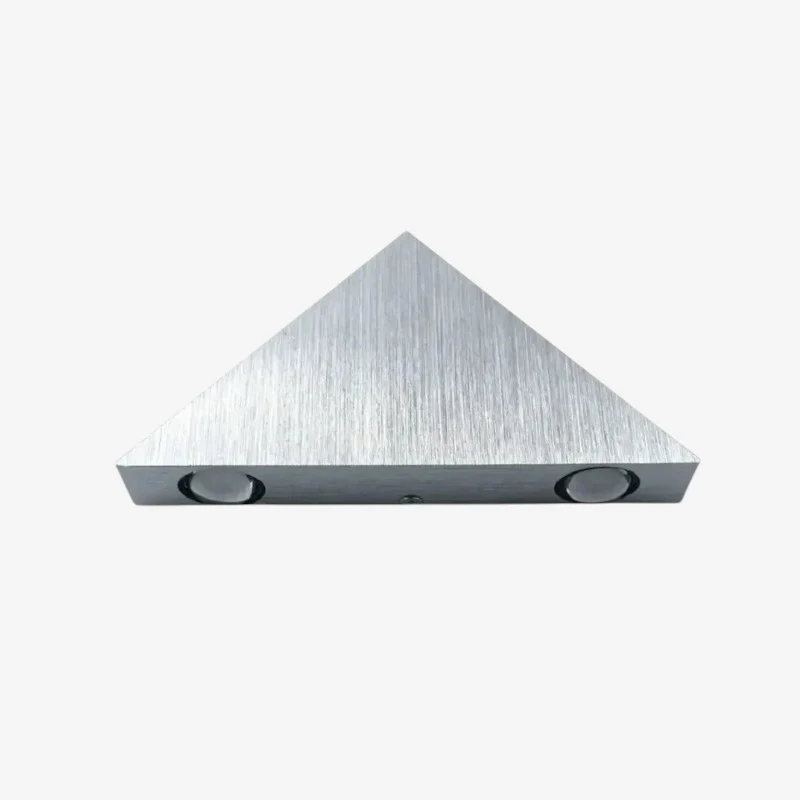 TriGlow – LED Wall Lamp with Triangle Design