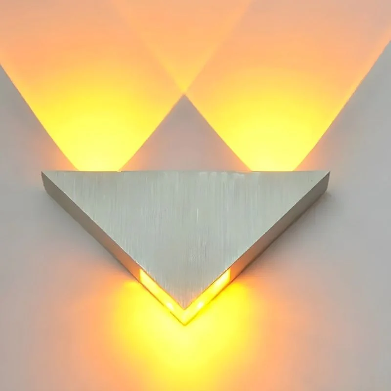 TriGlow – LED Wall Lamp with Triangle Design - Image 4
