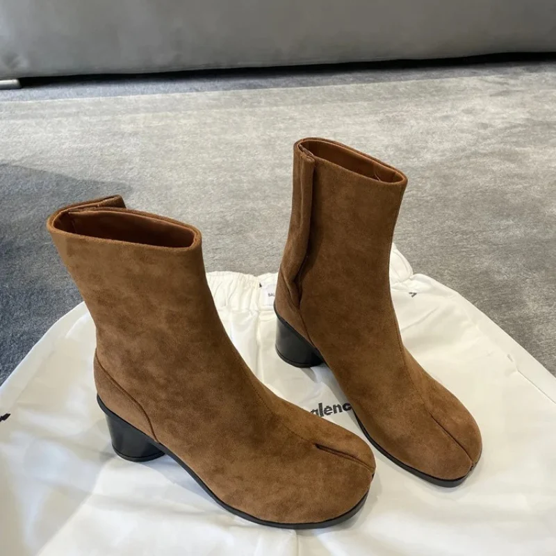 Willow – Tabi Boots with High Heels - Image 4