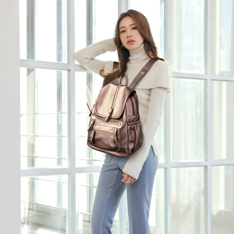 Zoe – Bag with Adjustable Strap & Zipper Pocket - Image 7